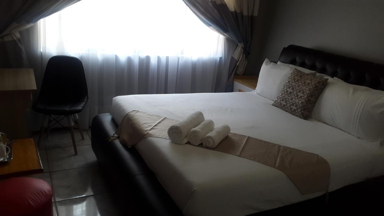 Tintech Bed & Breakfast Francistown Exterior foto