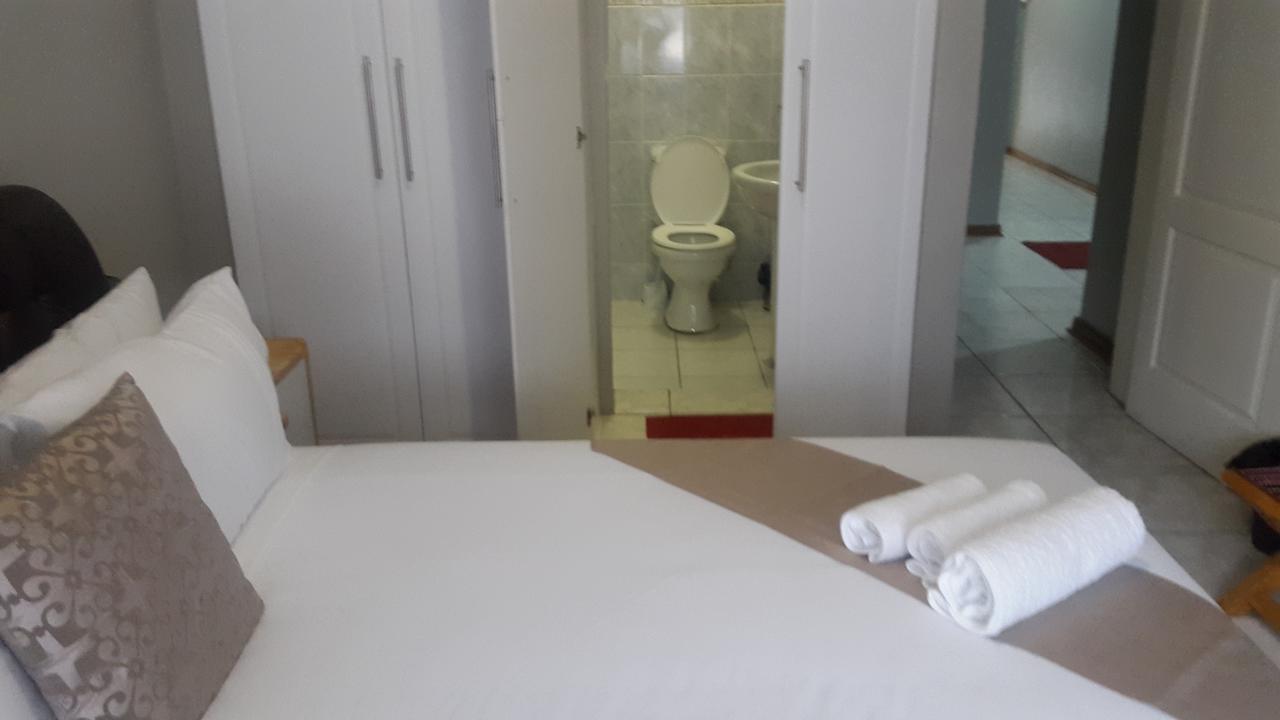 Tintech Bed & Breakfast Francistown Exterior foto