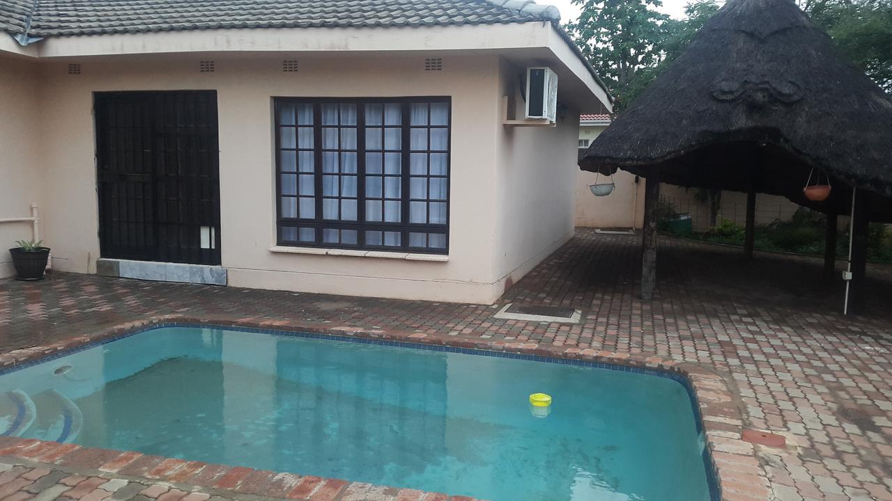 Tintech Bed & Breakfast Francistown Exterior foto